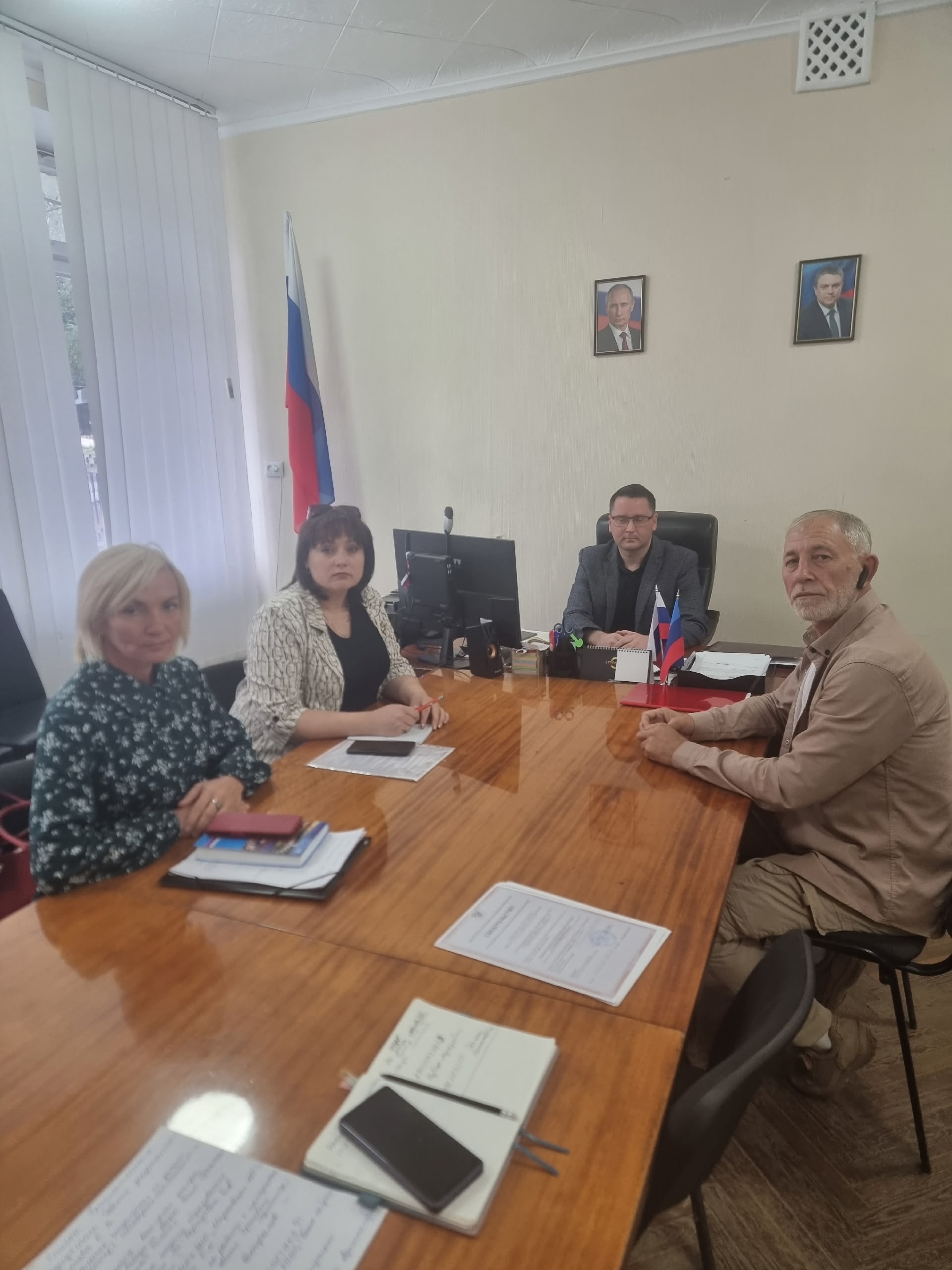 Сегодня Встретились С Временно Исполняющим Обязанности